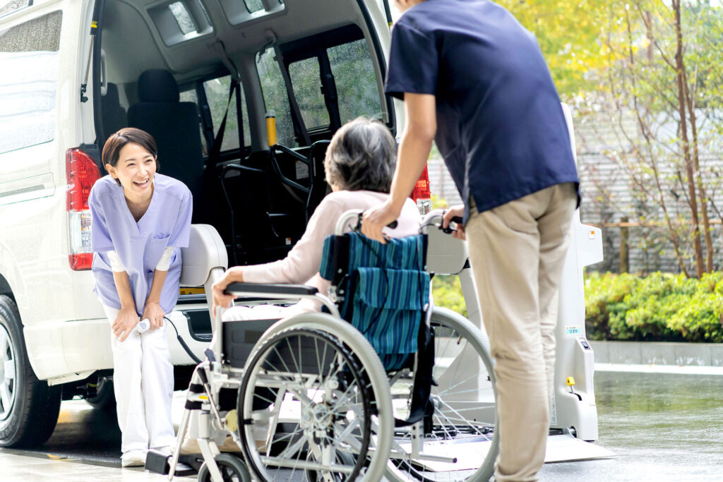 訪問介護の様子　通院等乗降介助